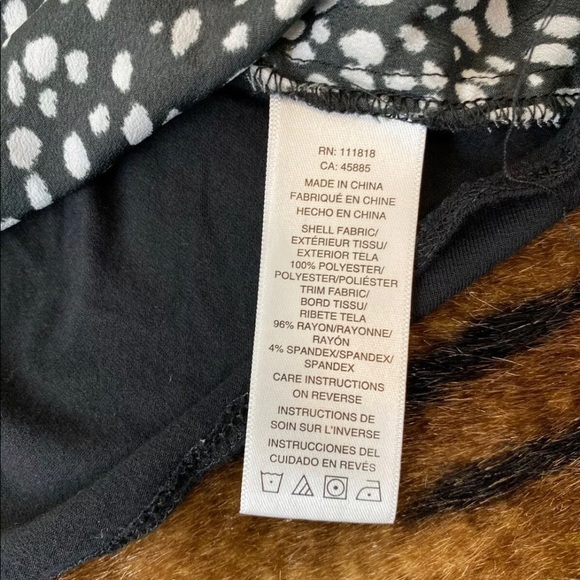 🔥SOLD🔥Michael Kors ♦️ Halter Cowl Tank - Picture 8 of 9